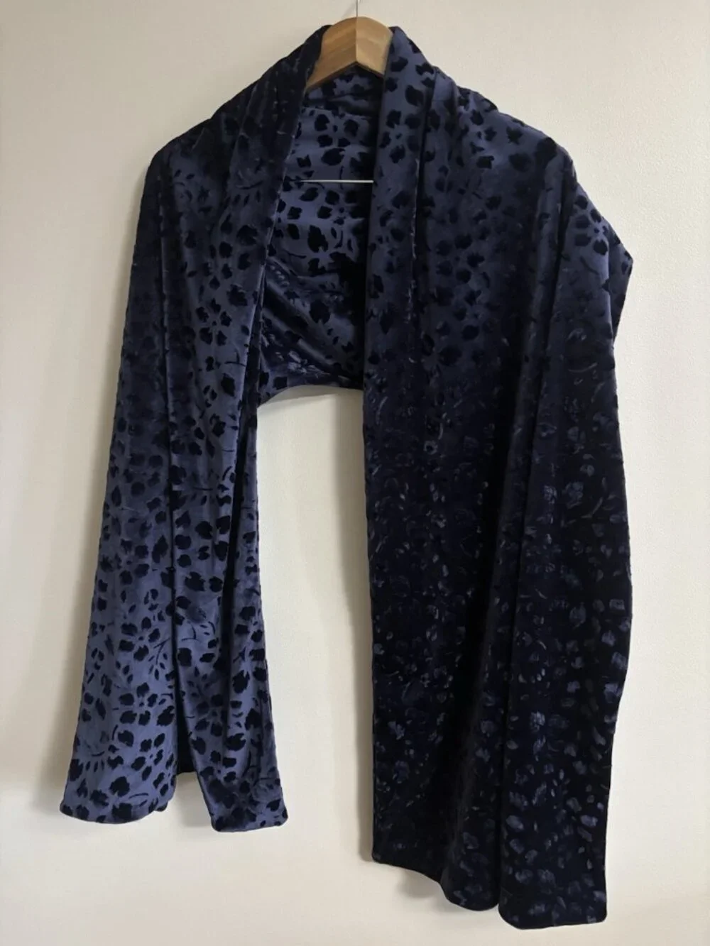 Valerie Stevens Velvet wrap shawl blue wedding shrug evening scarf marble